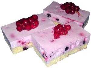 Schmandkuchen mit frischen schwarzen Johannesbeeren mit Lieferservice in Berlin  online Bestellung Geschenkversand liefern
