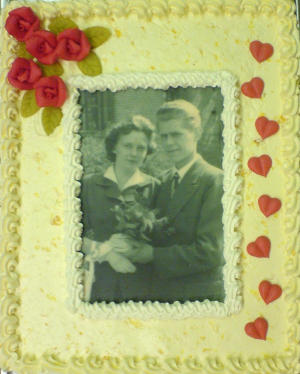 Geschenkservice Fototorte Buttercreme Torten online bestellen Geburtstagstorte Jubilumstorte Tortenspezialitt mit Lieferservice in Berlin